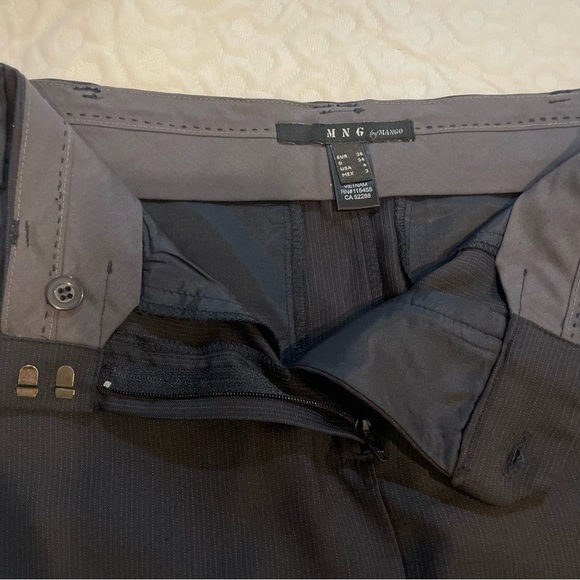 MNG Mango Black Skirt Subtle Pinstripe Size 4 Women’s Career New w/ damaged tag - Picture 3 of 12